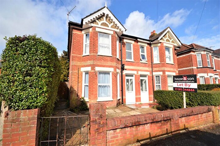 4 Bedroom Detached House To Rent In Osborne Road, Winton, Bournemouth, BH9