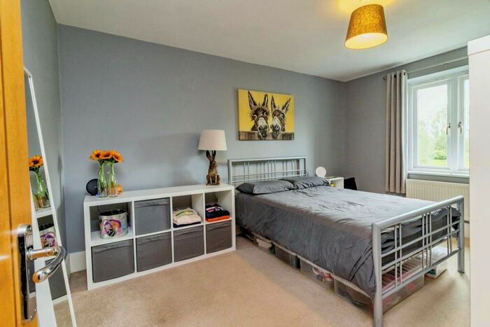 6 Bedroom Detached House For Sale In Kingswear Drive, Milton Keynes, MK10