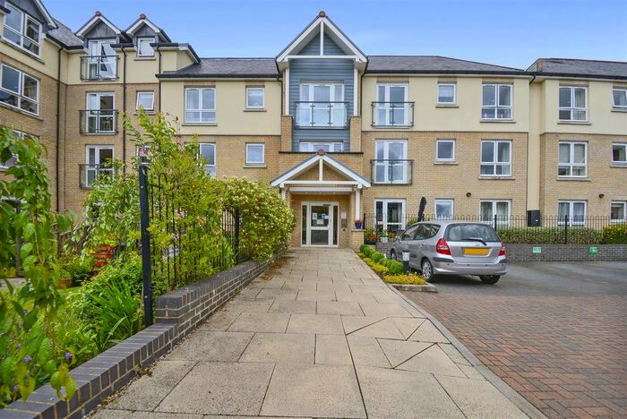 1 Bedroom Flat For Sale In Bailey Court, New Writtle Street, Chelmsford, CM2