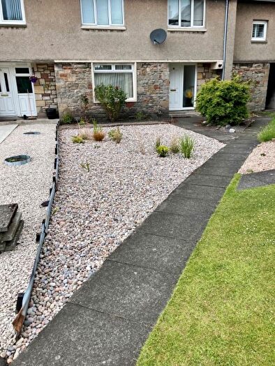 3 Bedroom Terraced House To Rent In Craigmore Gardens, Torryburn, KY12