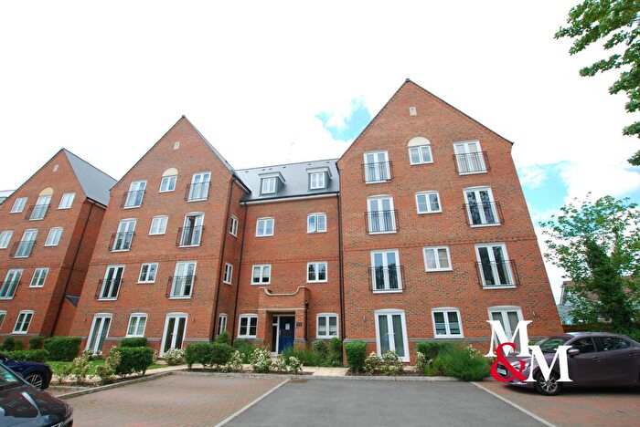 1 Bedroom Apartment To Rent In Townbridge Mill, LU7