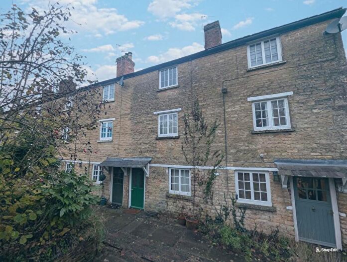 3 Bedroom Terraced House To Rent In Alfred Terrace, Chipping Norton, OX7