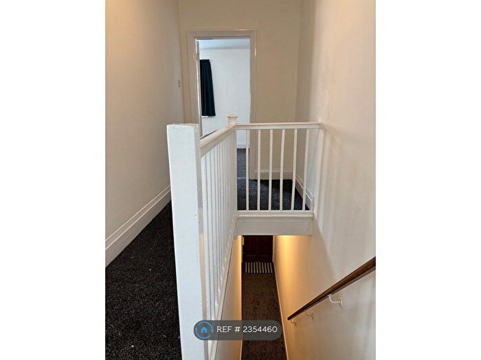 1 Bedroom Flat To Rent In Top, Scunthorpe, DN15