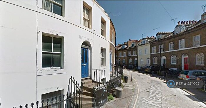 5 Bedroom Terraced House To Rent In Keystone Crescent, London, N1