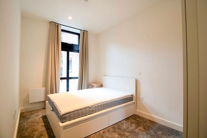 1 Bedroom Flat To Rent In York Place, Leeds, LS1