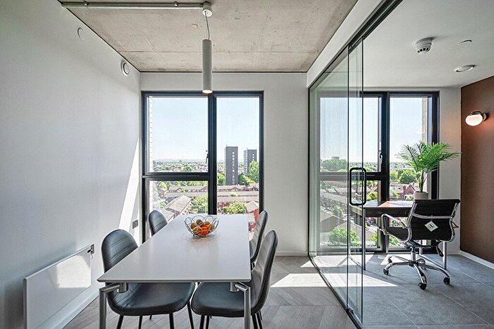 2 Bedroom Apartment To Rent In A Spinners Way, Manchester, M15