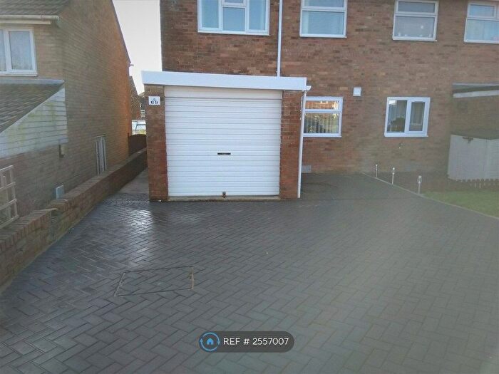 3 Bedroom Semi Detached House To Rent In Cae Bracla, Bridgend, CF31