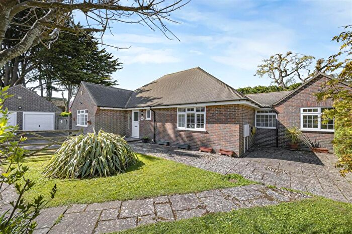 3 Bedroom Detached Bungalow For Sale In Chyngton Lane, Seaford, BN25