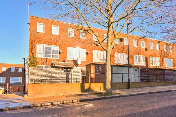 4 Bedroom Terraced House To Rent In Lightfoot Road, Crouch End, London N8