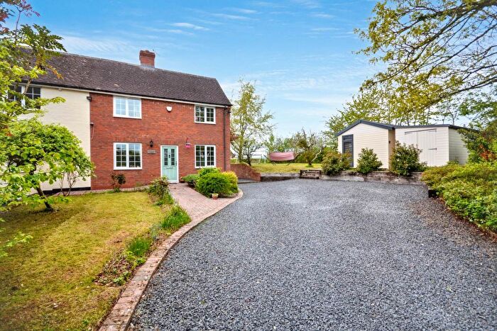 4 Bedroom Property For Sale In Worcester Road, Earls Croome, Worcestershire, WR8