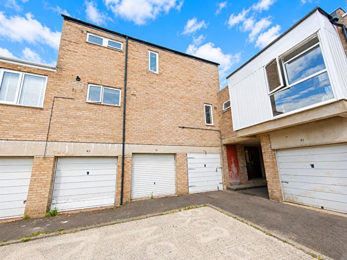 3 Bedroom Apartment For Sale In Epsom Walk, Corby, NN18