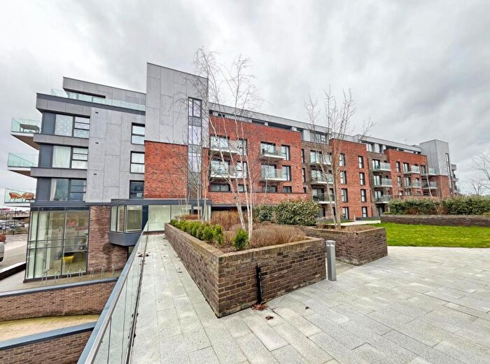 2 Bedroom Apartment For Sale In Merlin Drive, Fletton Quays, Peterborough, PE2