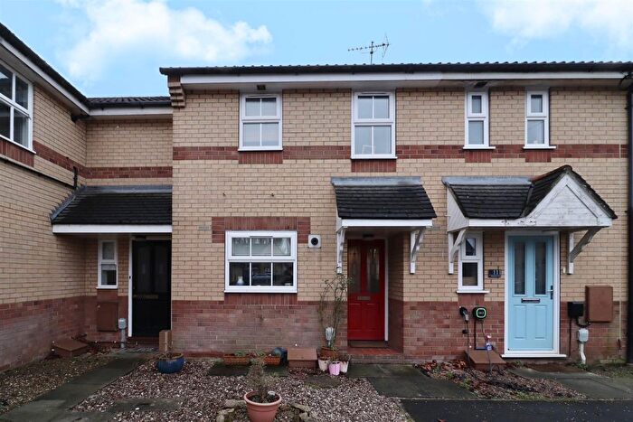 2 Bedroom Property For Sale In Blackburn Avenue, Brough, HU15