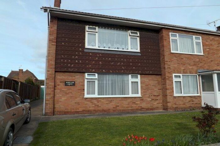 2 Bedroom Maisonette To Rent In Chapman Road, Clacton-On-Sea, CO15