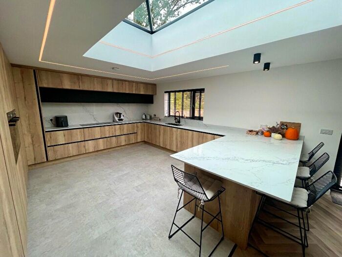4 Bedroom Detached Bungalow For Sale In The Nest, Pondersbridge, PE26