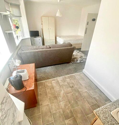 6 Bedroom House For Sale In Sunnyside Road, Poole, BH12