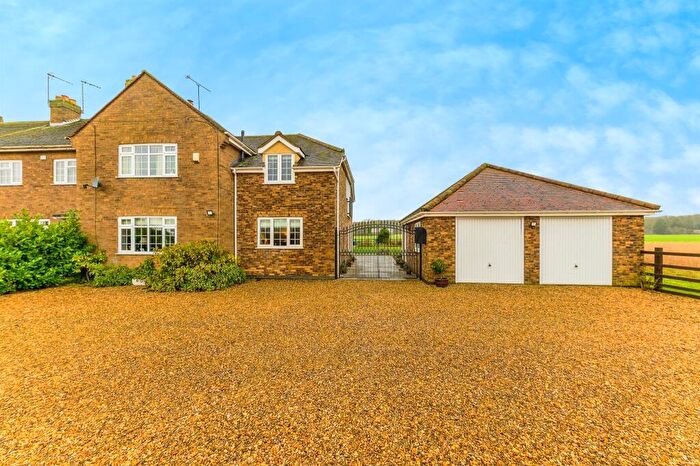 4 Bedroom End Of Terrace House For Sale In Grantham Lane, Great Casterton, Stamford, PE9