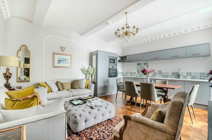 2 Bedroom Flat To Rent In Stanhope Gardens, South Kensington, London, SW7