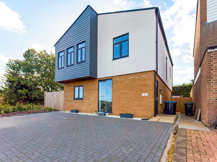 3 Bedroom Detached House To Rent In Burnett Park, Harlow, CM19