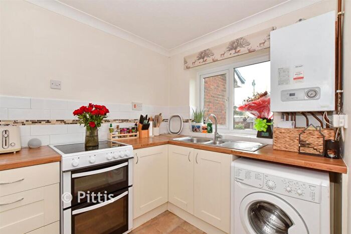 2 Bedroom Maisonette For Sale In The Hollows, Newport, Isle Of Wight, PO30