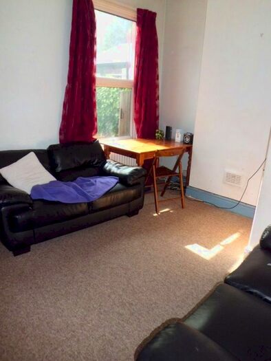 4 Bedroom Property To Rent In Dawlish Road, Selly Oak, Birmingham, B29