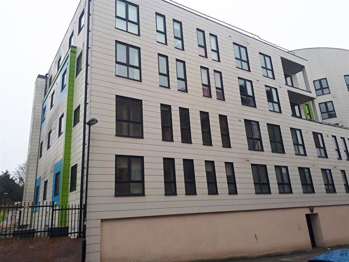 1 Bedroom Flat To Rent In Commercial Road, Southampton, SO15