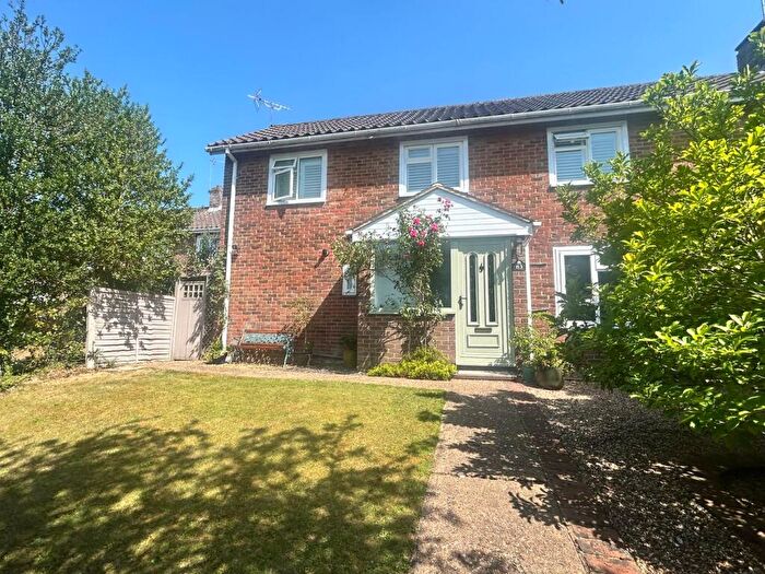 3 Bedroom Semi-Detached House To Rent In Rosedale, Welwyn Garden City, AL7