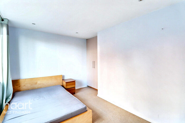 2 Bedroom Apartment For Sale In Castle Boulevard, Nottingham, NG7