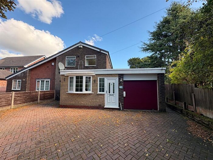 5 Bedroom Semi-Detached House For Sale In Sandiway Road, Sale, M33