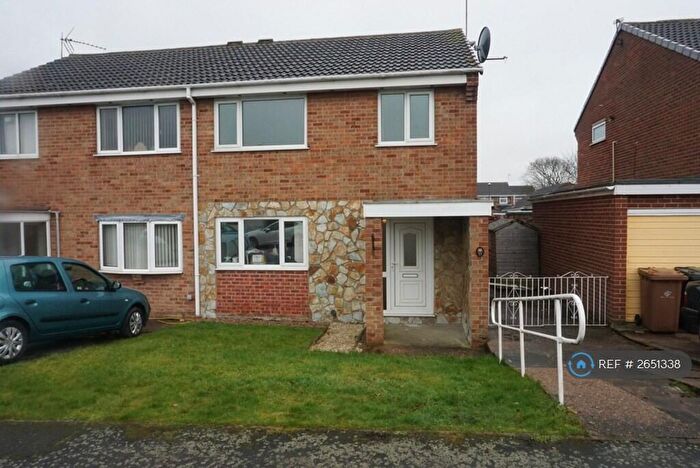 3 Bedroom Semi Detached House To Rent In Moy Avenue, Sinfin, Derby, DE24