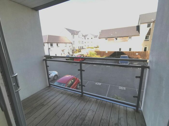 2 Bedroom Flat To Rent In Phoebe Road, Swansea, SA1