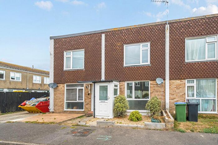 3 Bedroom Terraced House For Sale In Swandene, Pagham, Bognor Regis, PO21