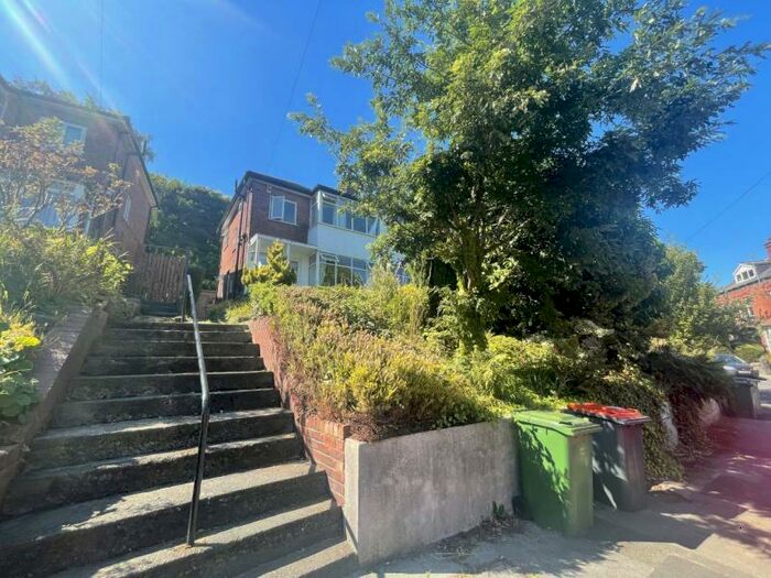 3 Bedroom Semi-Detached House To Rent In Shire Oak Road, Headingley, LS6