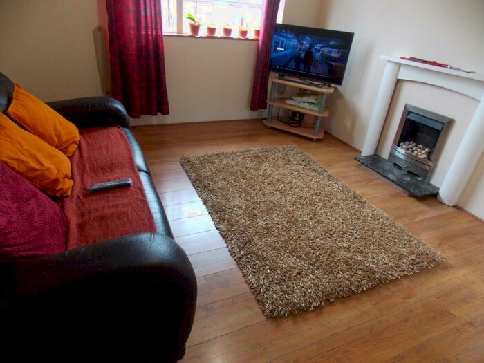1 Bedroom Flat To Rent In Charminster Drive, Coventry, CV3