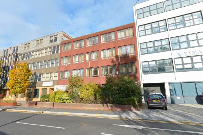 Studio To Rent In College Road, Harrow, HA1