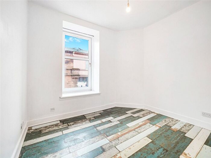 1 Bedroom Flat For Sale In Old Sneddon Street, Paisley, Renfrewshire, PA3