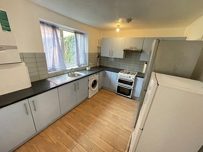 5 Bedroom Maisonette To Rent In Birchmore Walk, London, N5