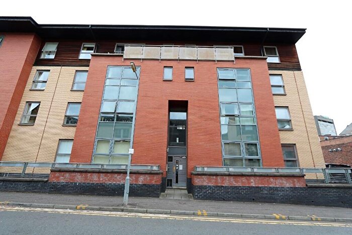 2 Bedroom Flat To Rent In Dunaskin Street, Glasgow, Glasgow City, G11