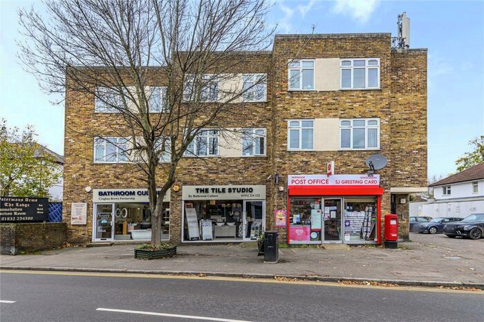 2 Bedroom Apartment To Rent In Molesey Road, Hersham, Walton-on-Thames, KT12