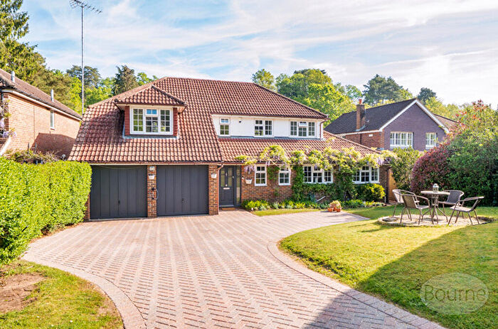 4 Bedroom Detached House For Sale In Stream Farm Close, Lower Bourne, Farnham, Surrey, GU10