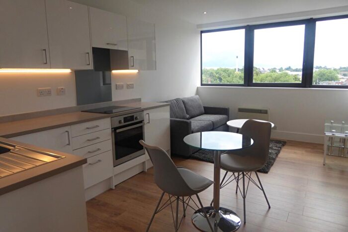 1 Bedroom Apartment To Rent In Hanover House, Kings Road, Reading, RG1
