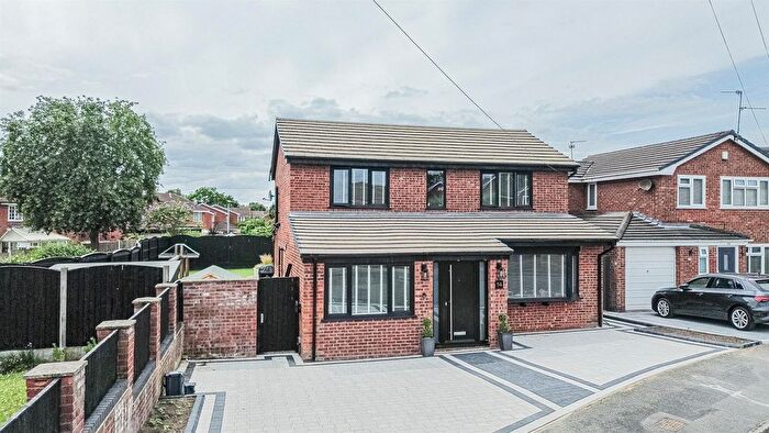 3 Bedroom Detached House For Sale In Monmouth Close, Woolston, Warrington, WA1