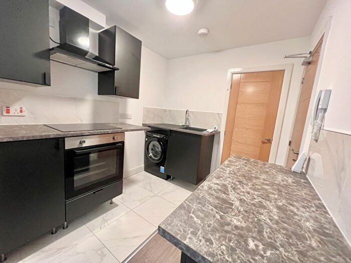 1 Bedroom Flat To Rent In - Lichfield Street, Walsall, WS1