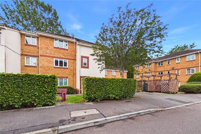 2 Bedroom Apartment To Rent In Redshank Court, Thatcham, RG19