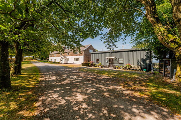 4 Bedroom Detached House For Sale In Back Eddisbury Road, Macclesfield, SK11