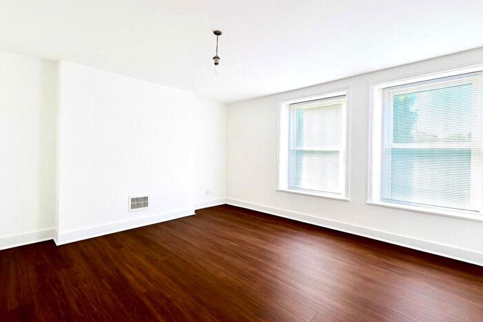 1 Bedroom Apartment To Rent In Ewell Road, Surbiton, Kingston Upon Thames, KT6