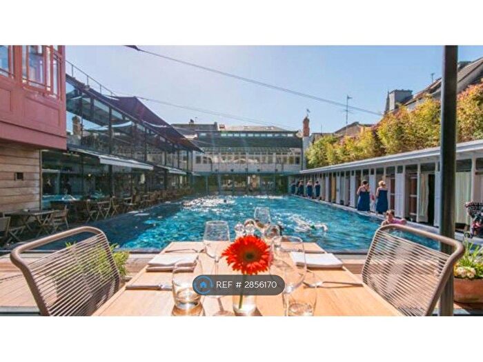 2 Bedroom Flat To Rent In Oakfield Grove, Bristol, BS8