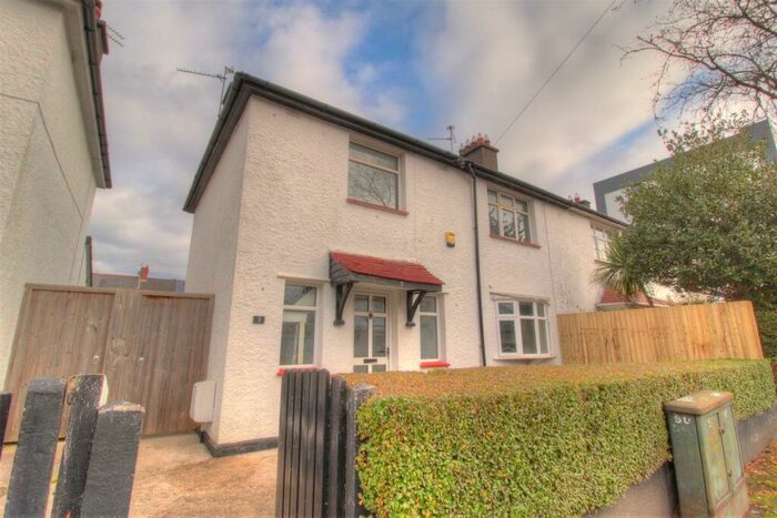 3 Bedroom Semi-Detached House To Rent In Buttrills Road, Barry, CF62