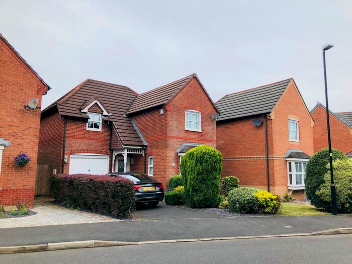 3 Bedroom House To Rent In Gleneagles Drive, Chorley, PR7
