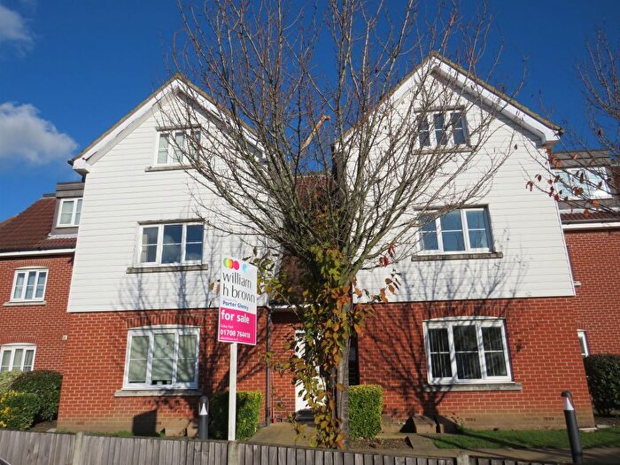 2 Bedroom Flat For Sale In Gillian Crescent, Romford, RM2